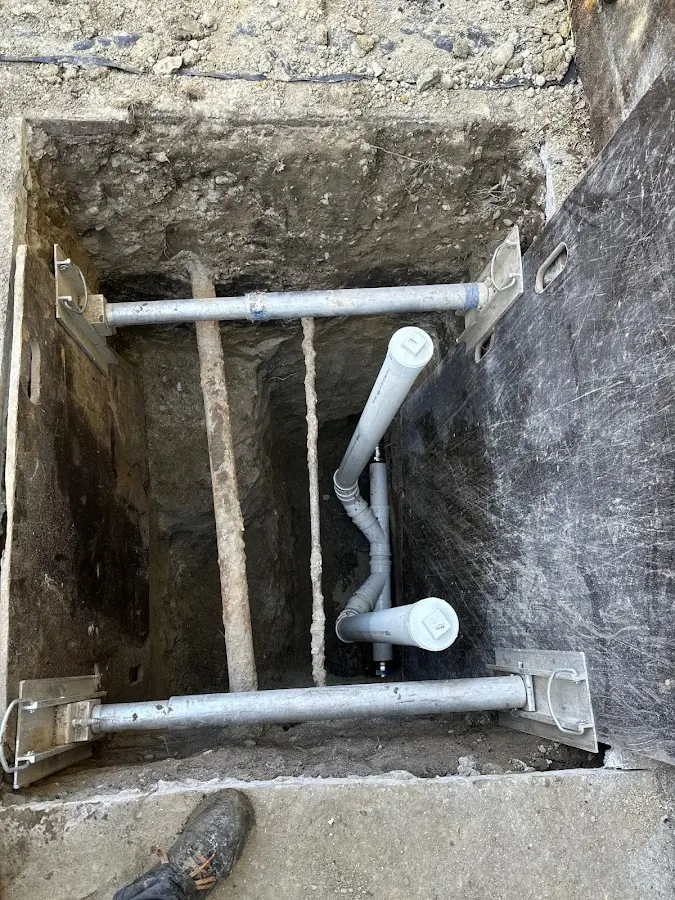 Experienced plumber completing Gas Line Repair work in Whitemarsh Island